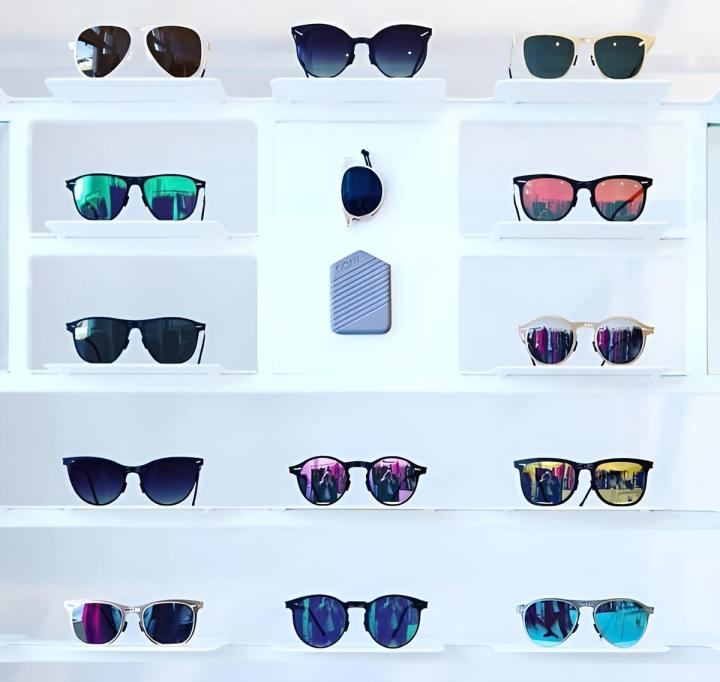 Trouvez la monture de lunettes de soleil idéale parmi nos différents modèles.